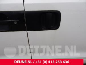 Usados Manija de puerta de 2 puertas derecha Hyundai H-300 2.5 CRDi Precio de solicitud ofrecido por van Deijne Onderdelen Uden B.V.