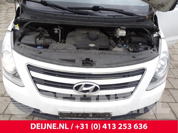 Usagé Moteur Hyundai H-300 2.5 CRDi Prix € 2.420,00 Prix TTC proposé par van Deijne Onderdelen Uden B.V.