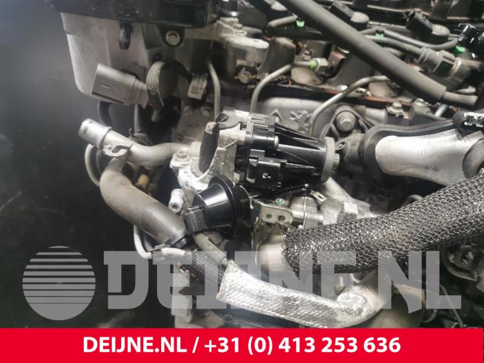 Engine Volvo V40 1.6 D2 - 36050493 D4162T