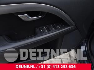 Used Electric window switch Volvo V70 (BW) 2.0 D3 20V Price on request offered by van Deijne Onderdelen Uden B.V.