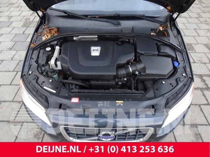 Engine from a Volvo V70 (BW) 2.0 D3 20V 2011