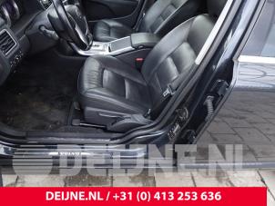 Gebrauchte Sicherheitsgurt links vorne Volvo V70 (BW) 2.0 D3 20V Preis auf Anfrage angeboten von van Deijne Onderdelen Uden B.V.