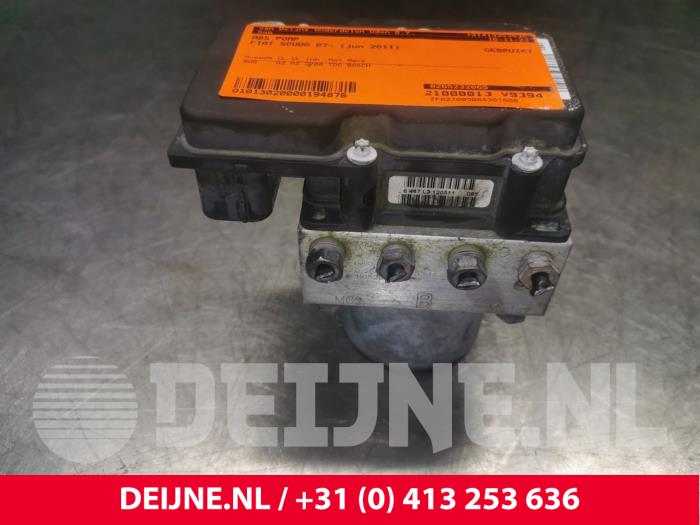 Usagé Bloc ABS Fiat Scudo (270) 2.0 D Multijet Prix € 121,00 Prix TTC proposé par van Deijne Onderdelen Uden B.V.