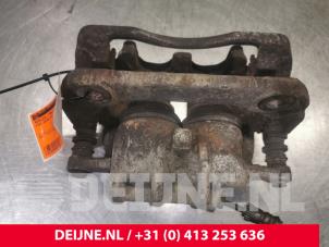 Used Front brake calliper, left Fiat Scudo (270) 2.0 D Multijet Price € 36,30 Inclusive VAT offered by van Deijne Onderdelen Uden B.V.