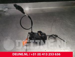 Gebrauchte Türschlossmechanik 2-türig rechts Fiat Talento 1.6 MultiJet Biturbo 115 Preis € 42,35 Mit Mehrwertsteuer angeboten von van Deijne Onderdelen Uden B.V.