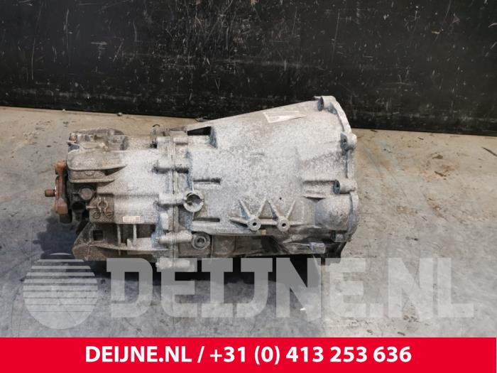 Used Gearbox Volkswagen Crafter 2.5 TDI 30/32/35 Price € 665,50 Inclusive VAT offered by van Deijne Onderdelen Uden B.V.