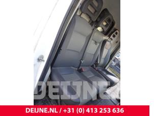 Used Double front seat, right Peugeot Boxer (U9) 2.2 HDi 130 Euro 5 Price on request offered by van Deijne Onderdelen Uden B.V.