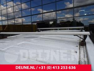 Used Roof rack kit Opel Vivaro 1.6 CDTI 90 Price on request offered by van Deijne Onderdelen Uden B.V.