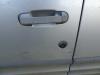 Door handle 2-door, left from a Ford Transit Connect, 2002 / 2013 1.8 TDdi LWB Euro 3, Delivery, Diesel, 1.753cc, 55kW (75pk), FWD, BHPA; BHPB, 2002-09 / 2010-06 2004