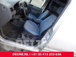 Used Seat, left Ford Transit Connect 1.8 TDdi LWB Euro 3 Price on request offered by van Deijne Onderdelen Uden B.V.