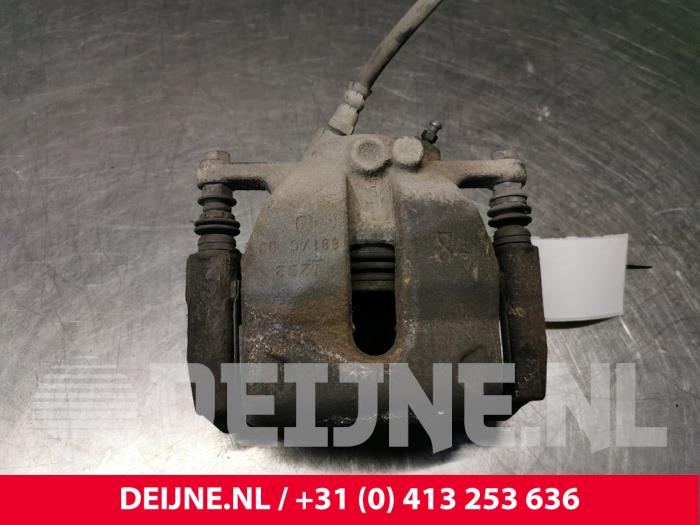 Begagnade Främre bromsok, vänster Mercedes Citan (415.6) 1.5 109 CDI Pris € 42,35 Inklusive moms erbjuds av van Deijne Onderdelen Uden B.V.