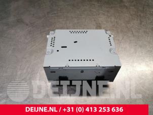 Used CD player Ford Transit Custom 2.2 TDCi 16V Price € 121,00 Inclusive VAT offered by van Deijne Onderdelen Uden B.V.