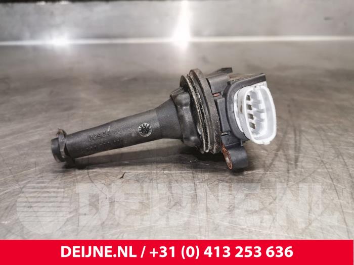 Usagé Bobine Volvo V50 (MW) 2.4i 20V Prix € 15,00 Règlement à la marge proposé par van Deijne Onderdelen Uden B.V.