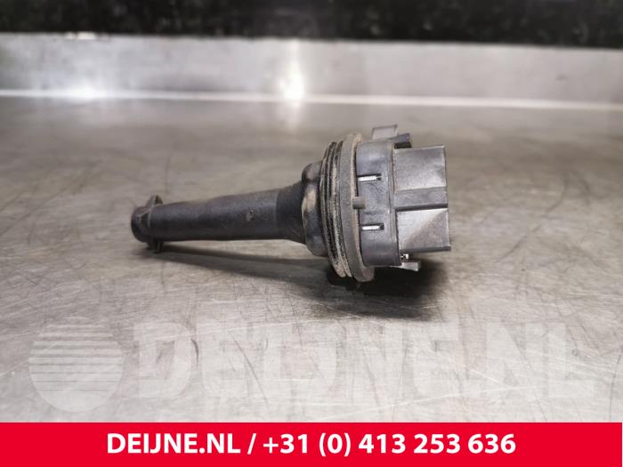 Usagé Bobine Volvo V50 (MW) 2.4i 20V Prix € 15,00 Règlement à la marge proposé par van Deijne Onderdelen Uden B.V.