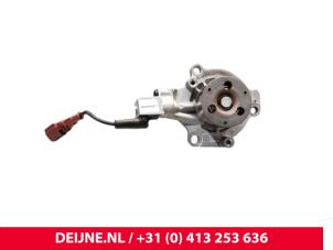 Vattenpump från en Volkswagen Caddy IV 2.0 TDI 75 2017