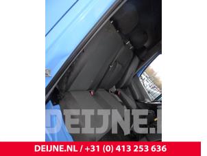 Gebrauchte Sicherheitsgurt Mitte vorne Volkswagen Crafter 2.5 TDI 30/32/35 Preis auf Anfrage angeboten von van Deijne Onderdelen Uden B.V.