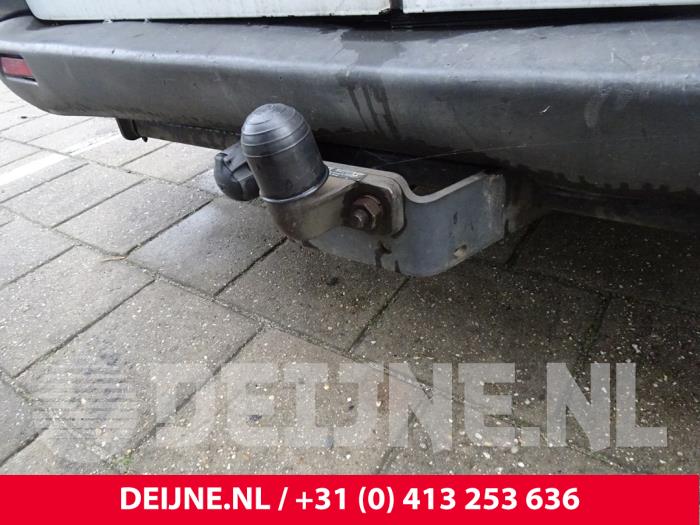 Rear bumper from a Renault Trafic New (FL) 1.9 dCi 100 16V 2002