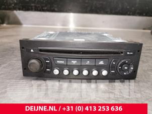 Usagé Radio Citroen Berlingo 1.6 BlueHDI 75 Prix € 60,50 Prix TTC proposé par van Deijne Onderdelen Uden B.V.