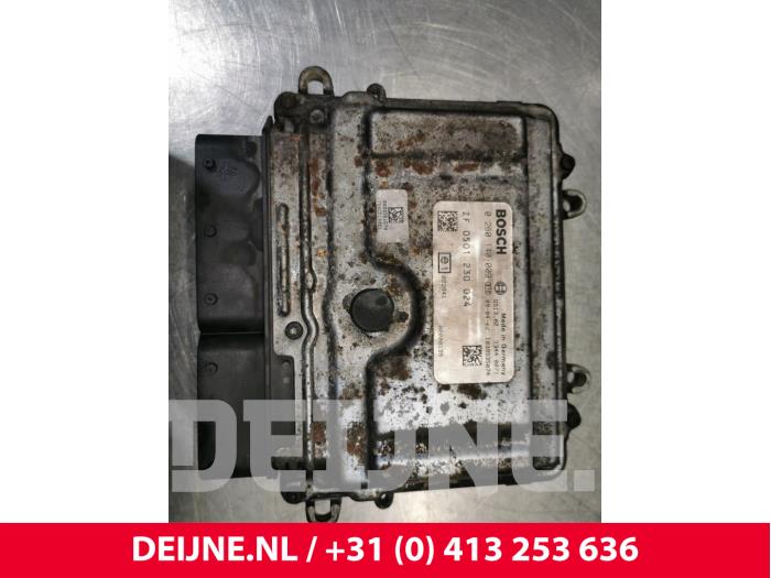 Used Automatic gearbox computer Renault Maxity 3.0 DCI 150.35 Price € 484,00 Inclusive VAT offered by van Deijne Onderdelen Uden B.V.