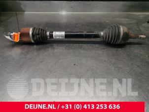 Used Front drive shaft, left Citroen Jumpy 1.6 Blue HDi 115 Price on request offered by van Deijne Onderdelen Uden B.V.
