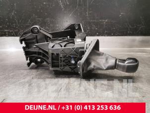 Usagé Levier de vitesse Citroen Jumpy 1.6 Blue HDi 95 Prix sur demande proposé par van Deijne Onderdelen Uden B.V.