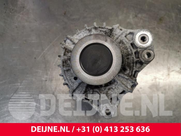 Usagé Dynamo Volvo XC40 (XZ) 2.0 T4 Geartronic 16V Prix € 75,00 Règlement à la marge proposé par van Deijne Onderdelen Uden B.V.