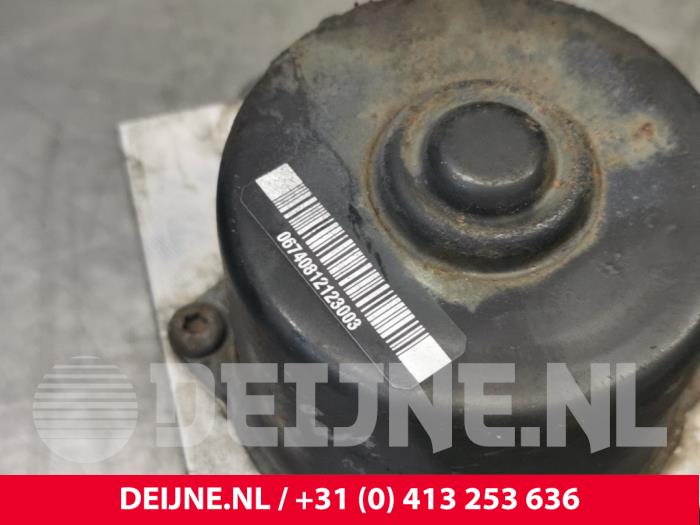 Pompa ABS z Renault Maxity 3.0 DCI 150.35 2011