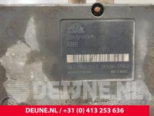 Pompa ABS z Renault Maxity 3.0 DCI 150.35 2011