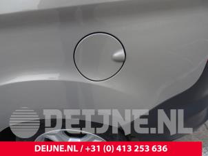 Gebrauchte Tankklappe Ford Transit Courier Preis auf Anfrage angeboten von van Deijne Onderdelen Uden B.V.