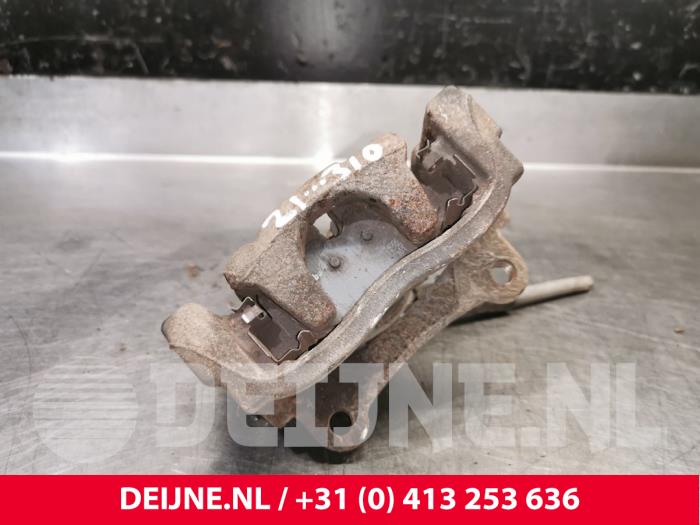 Gebrauchte Bremszange rechts hinten Mercedes Viano (639) 3.0 CDI V6 24V Euro 5 Preis € 121,00 Mit Mehrwertsteuer angeboten von van Deijne Onderdelen Uden B.V.