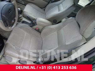 Used Front seatbelt, left Volvo V70 (GW/LW/LZ) 2.5 10V Price € 50,00 Margin scheme offered by van Deijne Onderdelen Uden B.V.