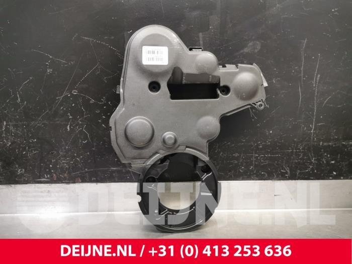Usagé Couvercle de distribution Volvo V60 II (ZW) 2.0 D3 16V Prix € 35,00 Règlement à la marge proposé par van Deijne Onderdelen Uden B.V.