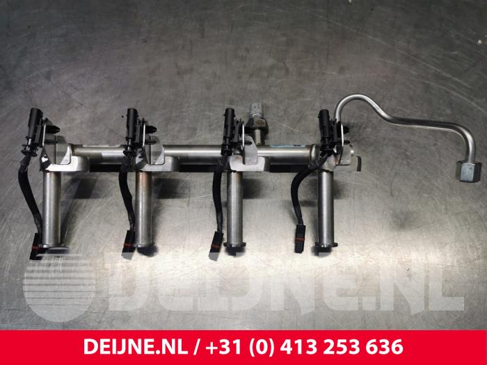 Usagé Système d'injection Volvo V40 (MV) 2.0 T2 16V Prix € 175,00 Règlement à la marge proposé par van Deijne Onderdelen Uden B.V.