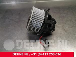 Używane Silnik wentylatora nagrzewnicy Mercedes Vito (447.6) 2.2 114 CDI 16V Cena € 60,50 Z VAT oferowane przez van Deijne Onderdelen Uden B.V.