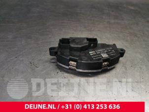 Używane Opornik nagrzewnicy Mercedes Vito (447.6) 2.2 114 CDI 16V Cena € 60,50 Z VAT oferowane przez van Deijne Onderdelen Uden B.V.