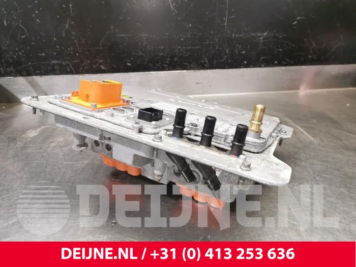 Gebrauchte Umrichter Volvo V60 I (FW/GW) 2.4 D6 20V AWD Twin Engine Plug-in Hybrid Preis € 750,00 Margenregelung angeboten von van Deijne Onderdelen Uden B.V.