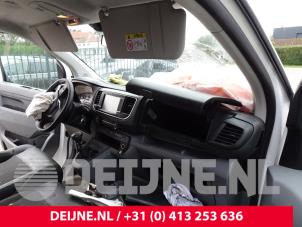 Used Glovebox Toyota ProAce 2.0 D-4D 122 16V Worker Price on request offered by van Deijne Onderdelen Uden B.V.