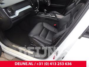 Usagé Tableau de bord Volvo XC60 II (UZ) 2.0 T5 16V AWD Prix sur demande proposé par van Deijne Onderdelen Uden B.V.