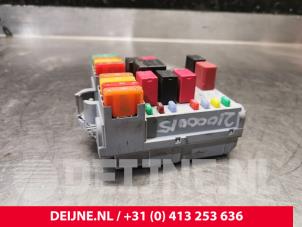 Usagé Boîte à fusibles Citroen Jumper (U9) 2.2 HDi 120 Euro 4 Prix € 84,70 Prix TTC proposé par van Deijne Onderdelen Uden B.V.