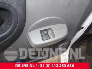 Used Electric window switch Nissan NV 200 (M20M) 1.5 dCi 90 Price on request offered by van Deijne Onderdelen Uden B.V.