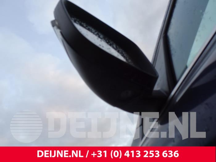 Außenspiegel links van een Volvo XC60 I (DZ) 2.0 D4 16V 2015