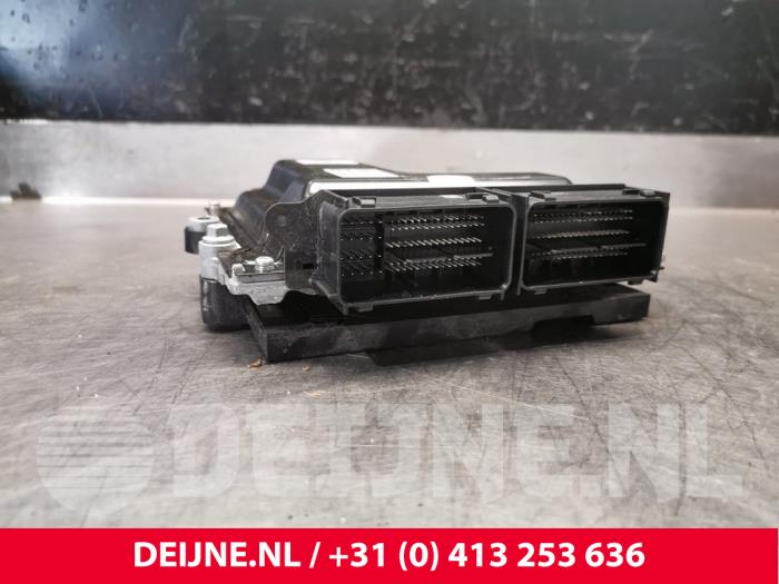 Used Engine management computer Volvo XC60 I (DZ) 2.0 D4 16V Price € 60,00 Margin scheme offered by van Deijne Onderdelen Uden B.V.