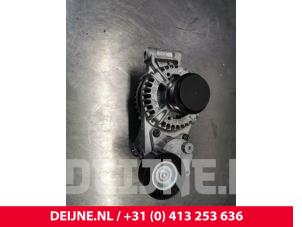 Dynamo van een Volvo XC40 (XZ) 1.5 T2 12V 2021