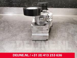 Dynamo van een Volvo XC40 (XZ) 1.5 T2 12V 2021