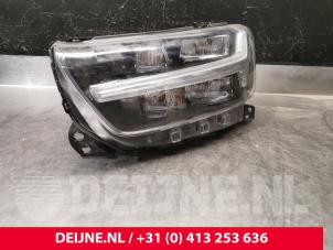 Used Headlight, left Volvo XC40 (XZ) 1.5 T2 12V Price on request offered by van Deijne Onderdelen Uden B.V.