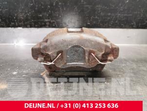 Used Front brake calliper, right Volvo V70 (SW) 2.4 T 20V Price € 50,00 Margin scheme offered by van Deijne Onderdelen Uden B.V.