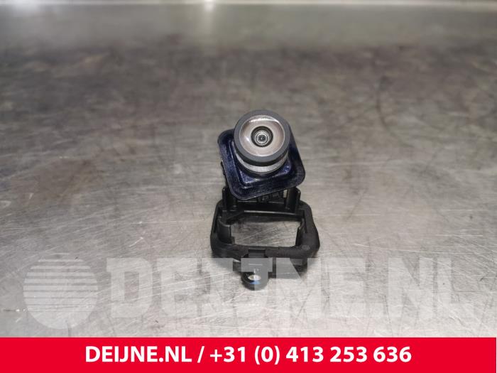 Begagnade Backkamera Volvo XC60 I (DZ) 2.0 D4 16V Pris € 100,00 Marginaltabell erbjuds av van Deijne Onderdelen Uden B.V.