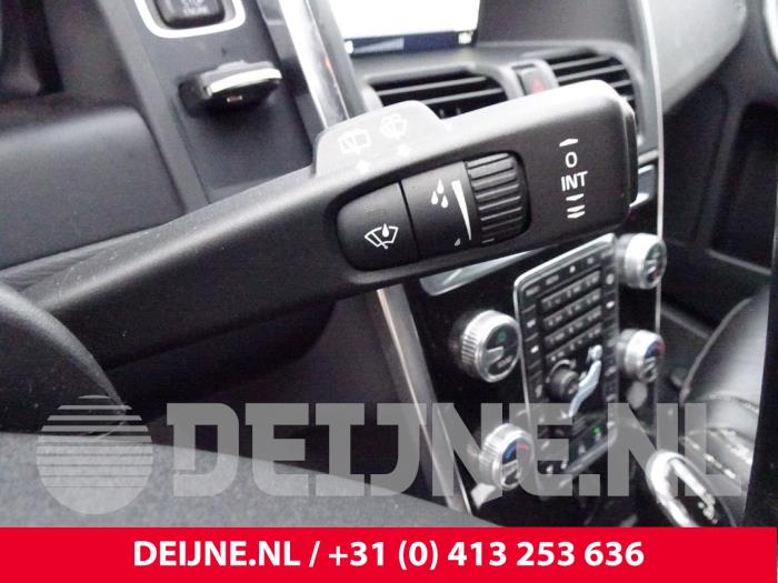 Steering column stalk from a Volvo XC60 I (DZ) 2.0 D4 16V 2016