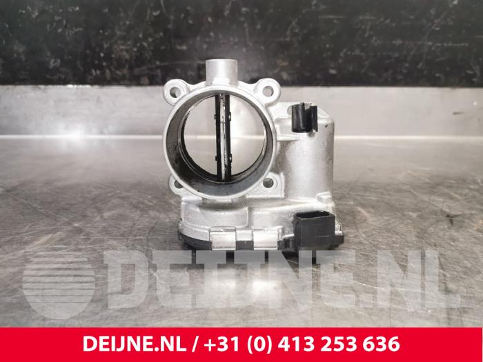 Usagé Boitier papillon Volvo XC60 I (DZ) 2.0 DRIVe 20V Prix € 50,00 Règlement à la marge proposé par van Deijne Onderdelen Uden B.V.