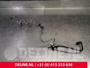 Used Fuel line Renault Master III (FD/HD) 2.5 dCi 120 FAP Price € 36,30 Inclusive VAT offered by van Deijne Onderdelen Uden B.V.
